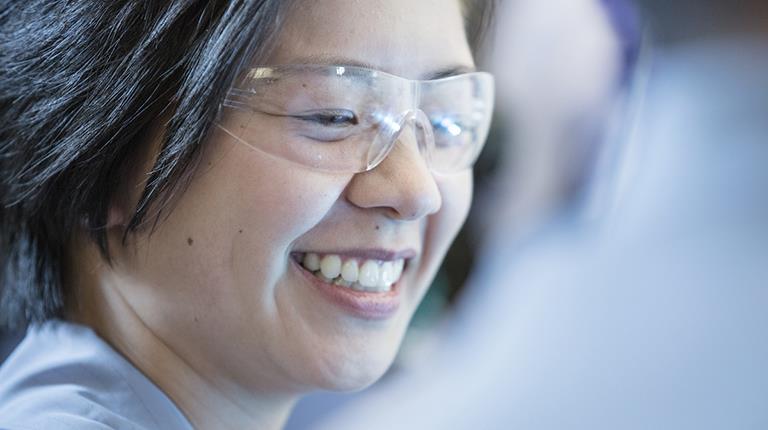 Seqirus female researcher