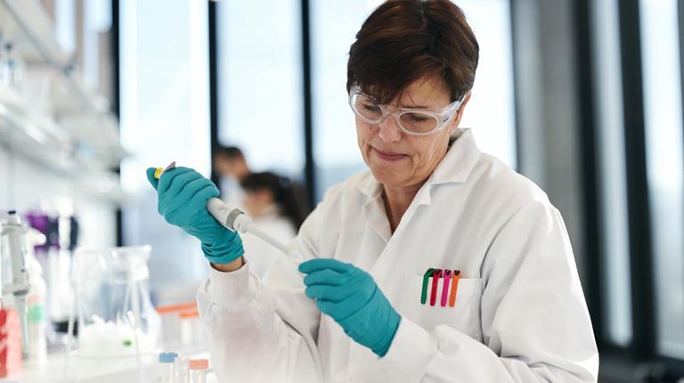 CSL scientist in Switzerland