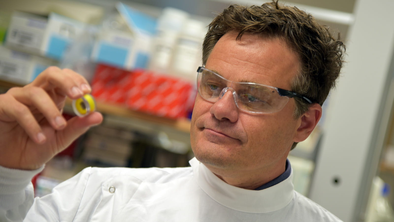 Professor Mark Kendall (UQ) winner of the CSL 2016 Young Florey Medal